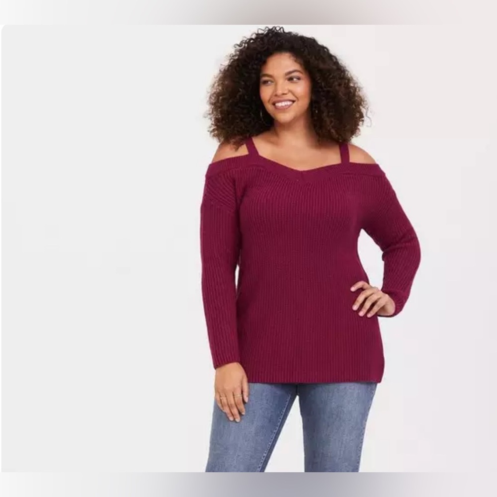 Torrid Pullover Cold Shoulder Sweater woman’s size 2
